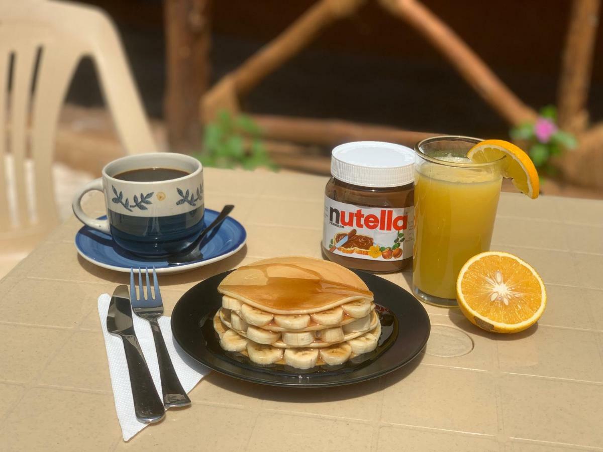 Bed & Breakfast Dreams Of Mapacha Michamvi